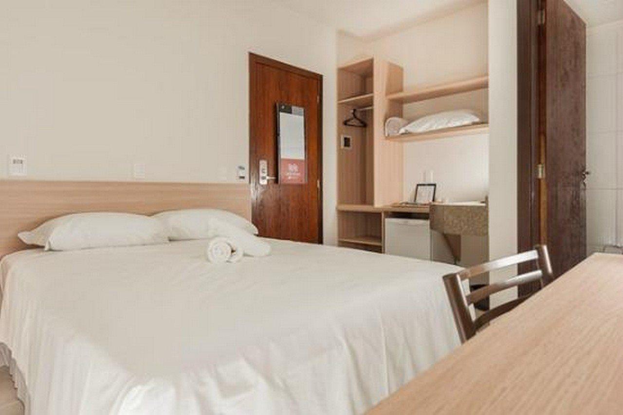 Hotel Dois H Жоїнвіль Екстер'єр фото