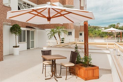 Hotel Dois H Жоїнвіль Екстер'єр фото